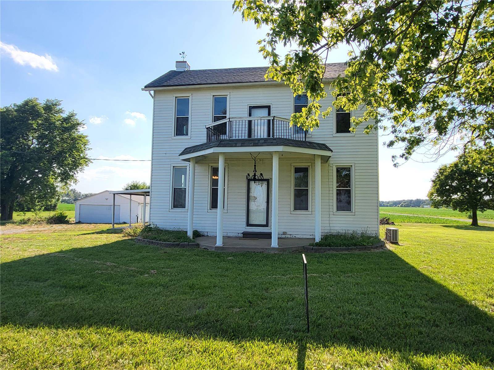 3475 Giger RD, Highland, IL 62249