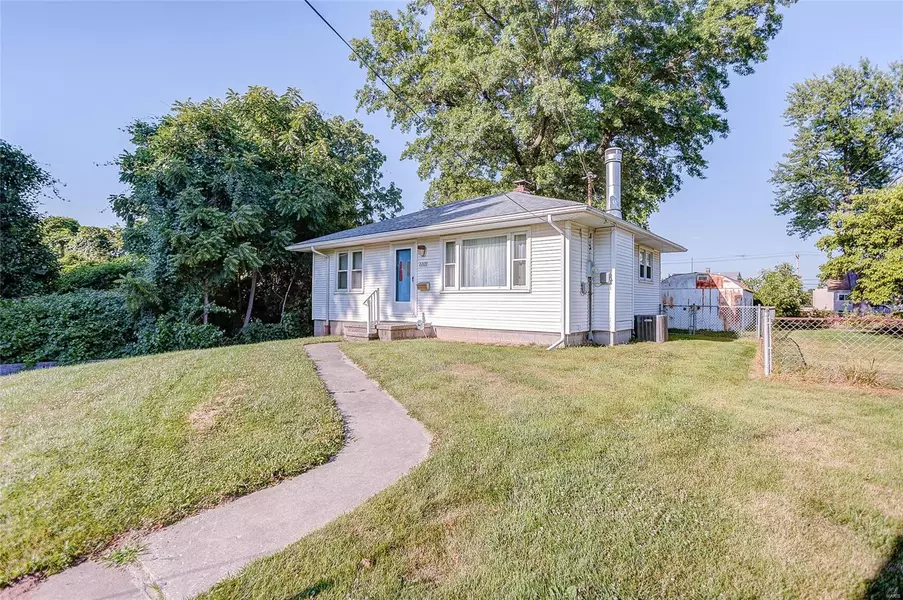 2209 Orchard BLVD, Alton, IL 62002