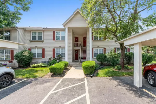 1015 Sugar Creek CT #8,  St Peters,  MO 63376