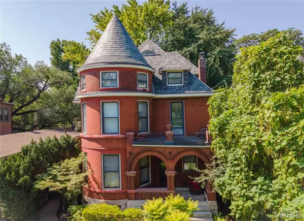 St Louis, MO 63110,3630 Flad AVE