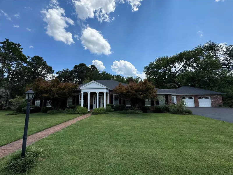 615 Russellville RD, Arcadia, MO 63621