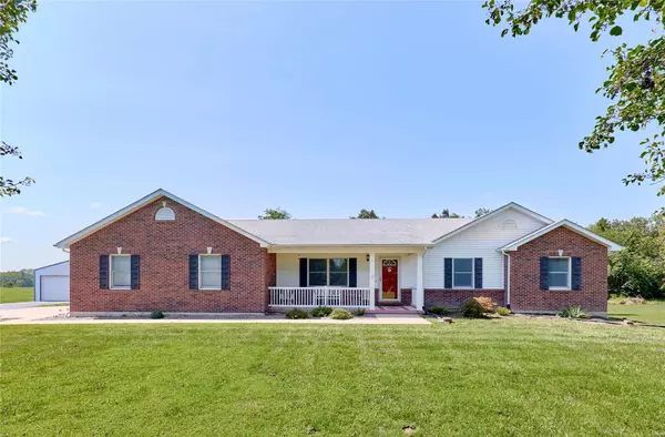 141 Danielle CT, Troy, MO 63379