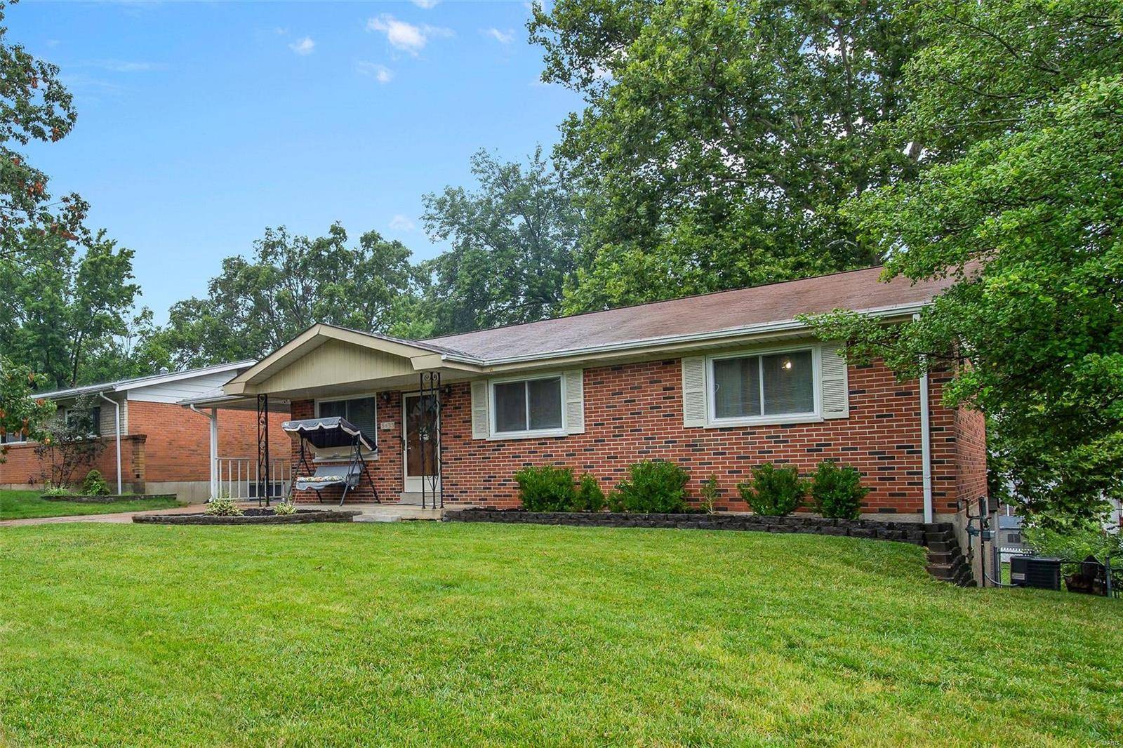 St Louis, MO 63125,3433 Glen Arbor