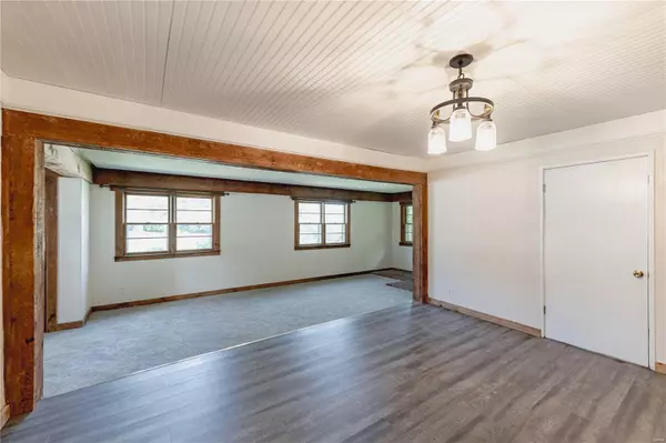 Clarksville, MO 63336,109 N 4th Street