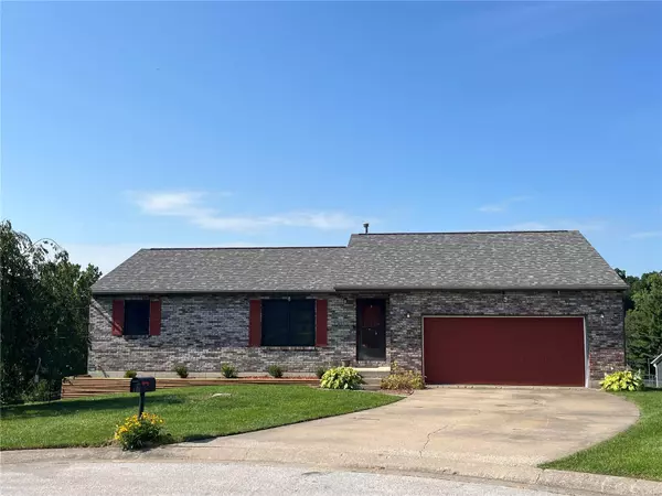 327 Lake Apollo DR, Hannibal, MO 63401