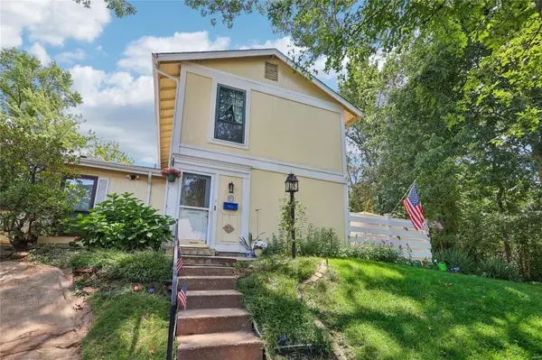 2412 Forest Shadows DR, St Louis, MO 63136