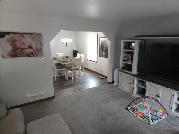 Hannibal, MO 63401,6940 Ravenswood LN
