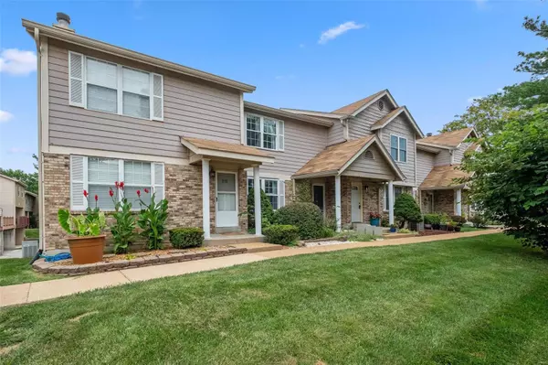 Ellisville, MO 63021,277 Carmel Woods DR