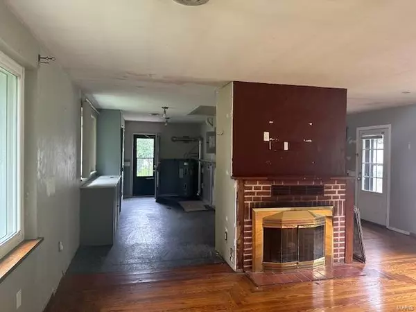 St Louis, MO 63129,849 Forder RD