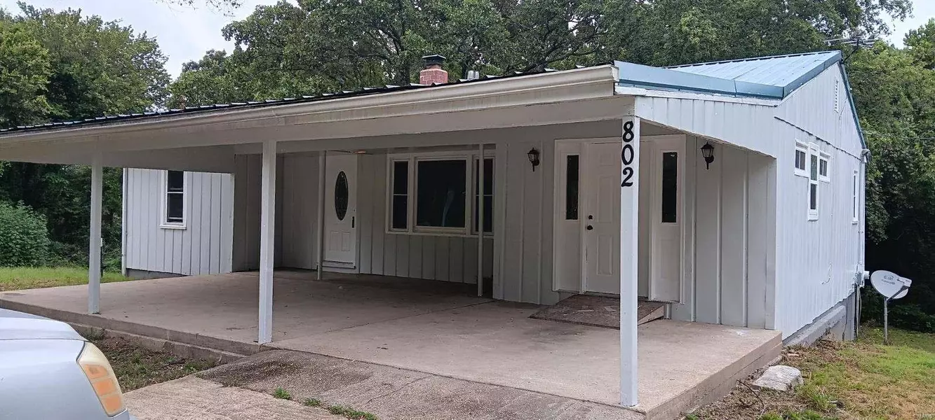802 State ST, Mineral Point, MO 63660