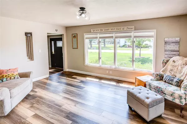 Hamel, IL 62046,114 Wolf AVE