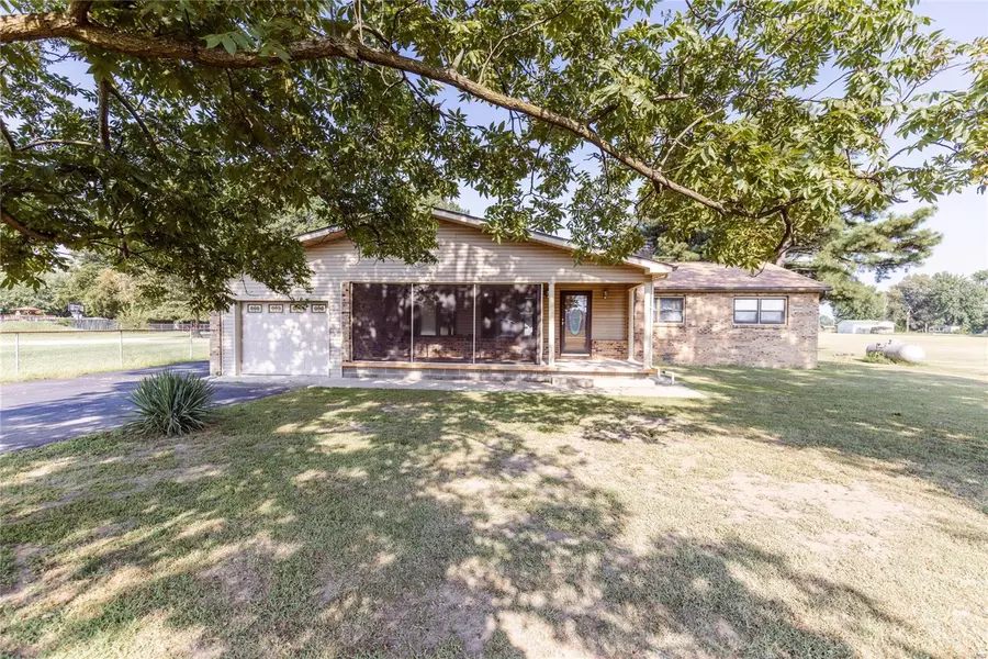 282 Spanish Grant, East Prairie, MO 63845