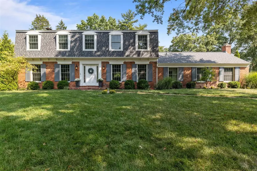 310 Conway Lake DR, St Louis, MO 63141