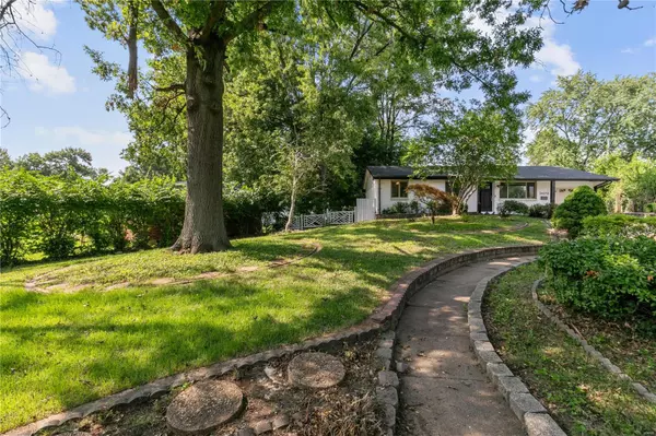 St John, MO 63114,3472 Lindscott