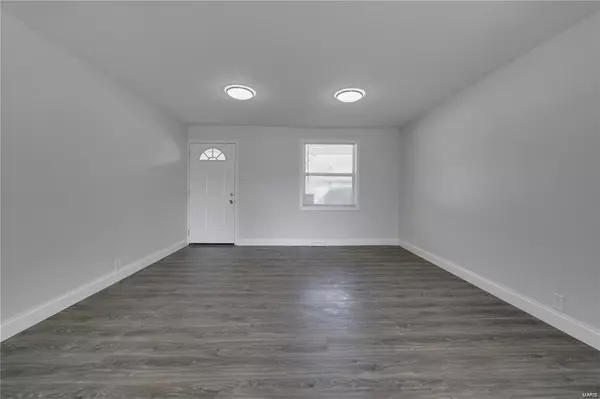 St Louis, MO 63136,10216 Viscount DR