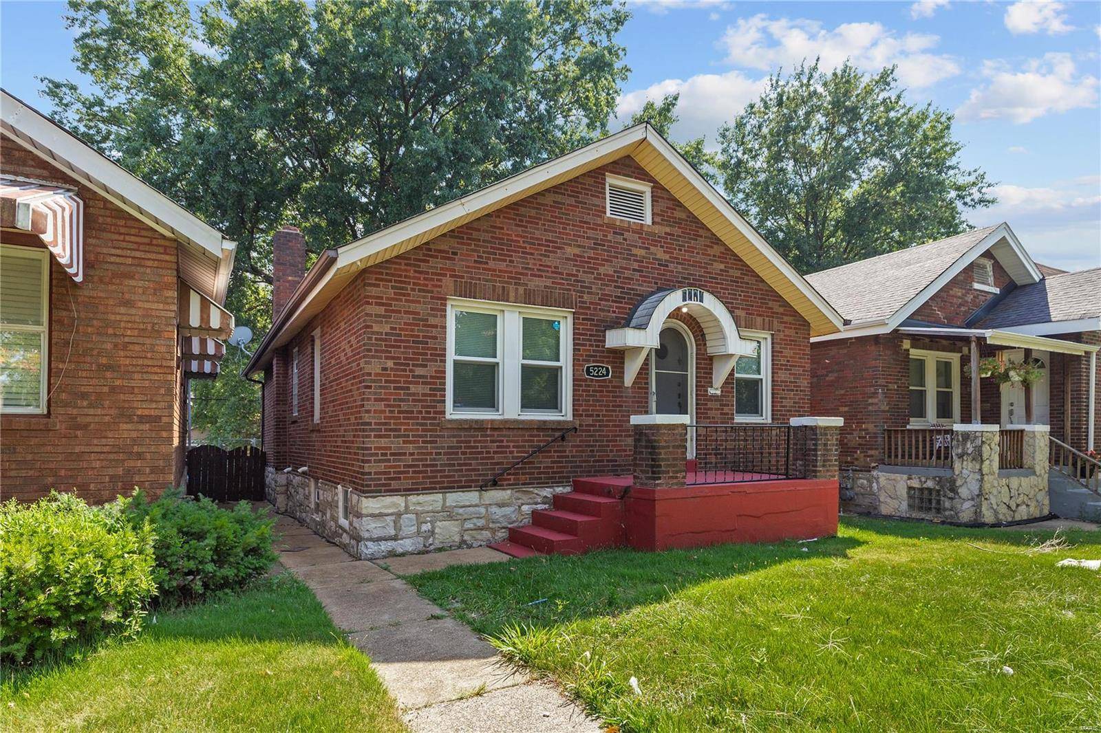 St Louis, MO 63109,5224 Chippewa ST