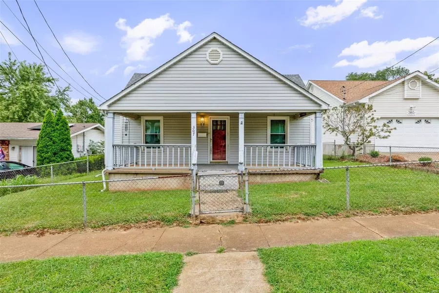 307 S Vandervoot ST, Desloge, MO 63601