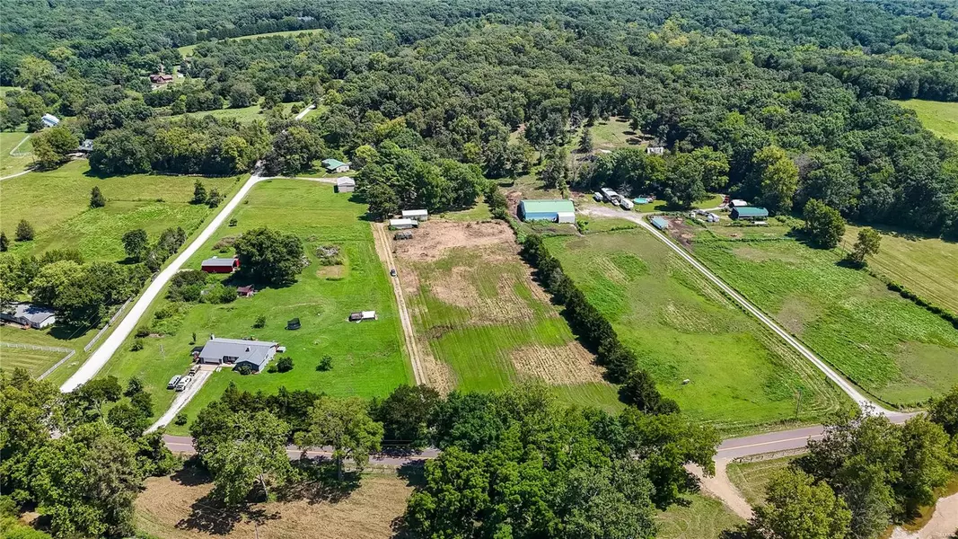 7120 Calvey Creek RD, Dittmer, MO 63023