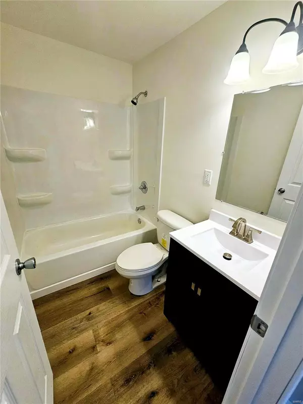 Chaffee, MO 63740,219 W Davidson AVE