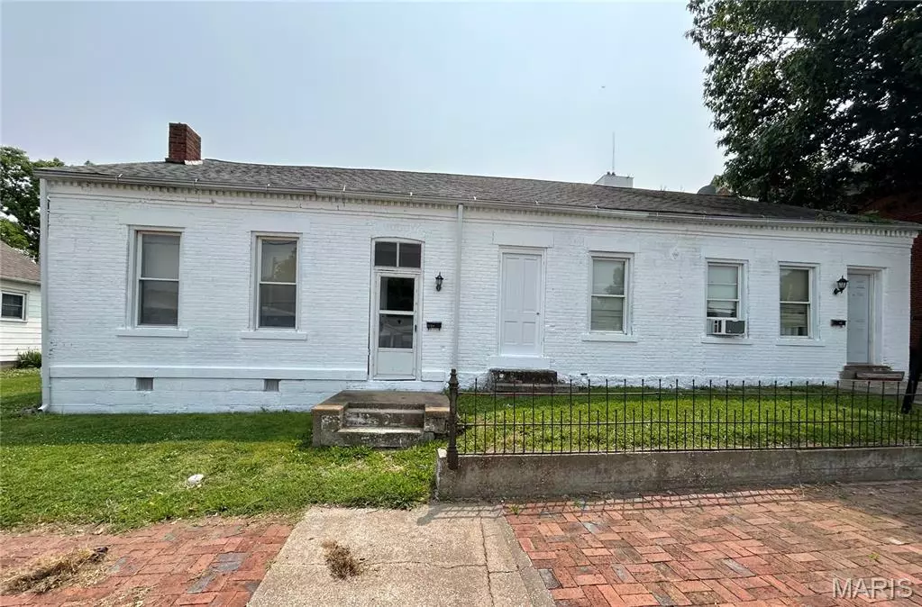 Red Bud, IL 62278,410 N Main ST