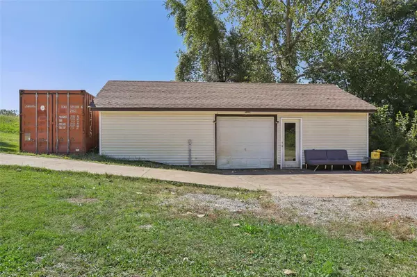 Florissant, MO 63033,11355 Mehl AVE