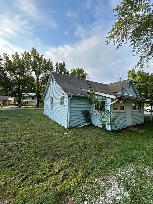 St James, MO 65559,101 S Carson ST