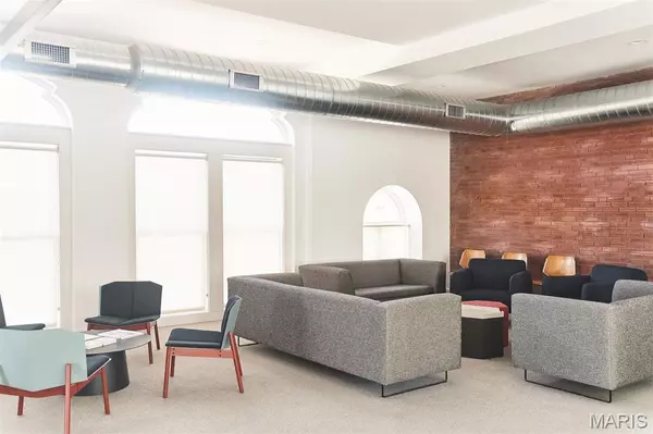 St Louis, MO 63108,3820 Olive ST #Lot 8