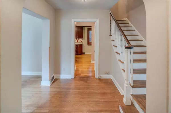 Belleville, IL 62221,145 Orchard DR