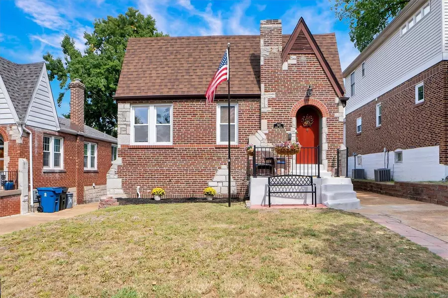 7421 Rupert AVE, St Louis, MO 63117