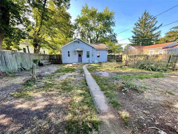 Gillespie, IL 62033,211 W Baker ST
