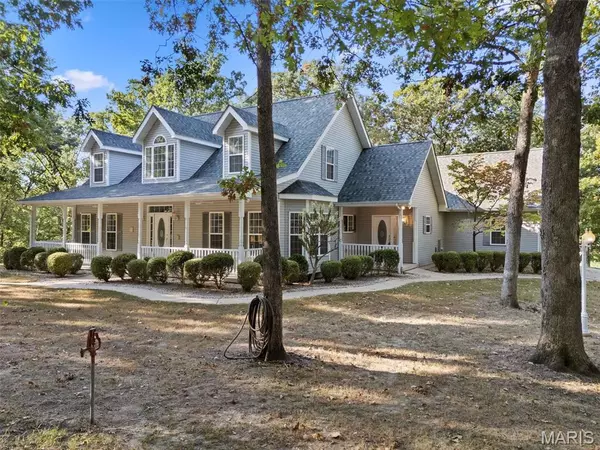 100 Snow Hill LN, Troy, MO 63379