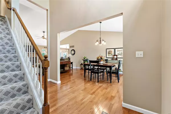 Unincorporated, MO 63129,2917 Woodbridge Creek DR