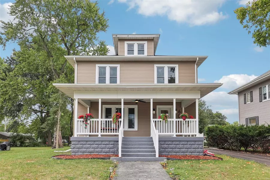 604 E Ryder ST, Litchfield, IL 62056