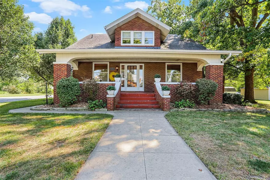414 Walnut ST, Alhambra, IL 62001