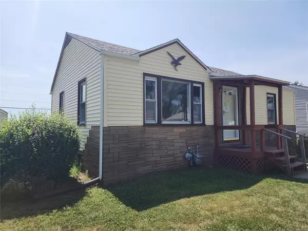 East Alton, IL 62024,278 Victory DR