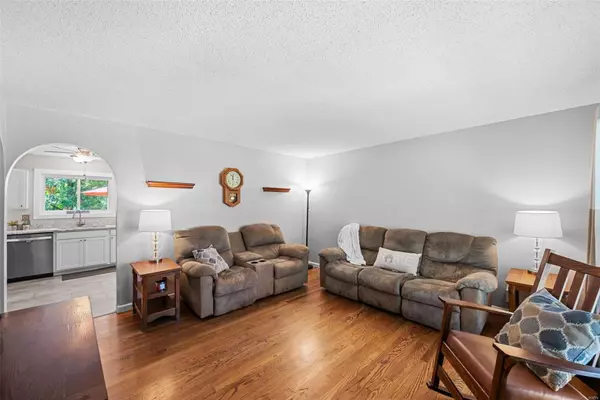 St Louis, MO 63129,3062 Grassy Valley DR