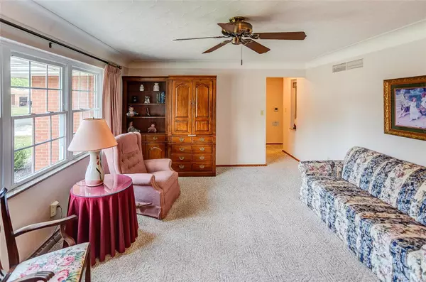 Godfrey, IL 62035,5506 Ladue Dr