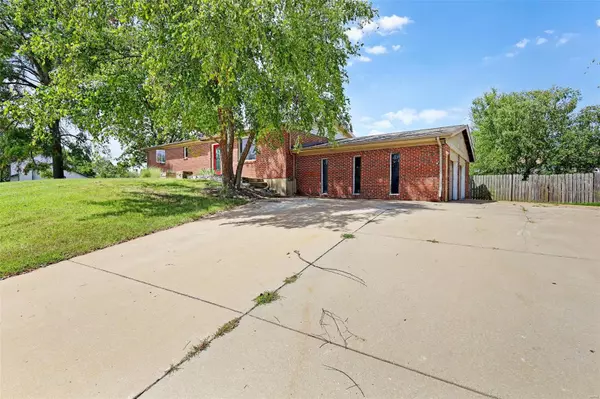 St Charles, MO 63304,5701 Gutermuth RD