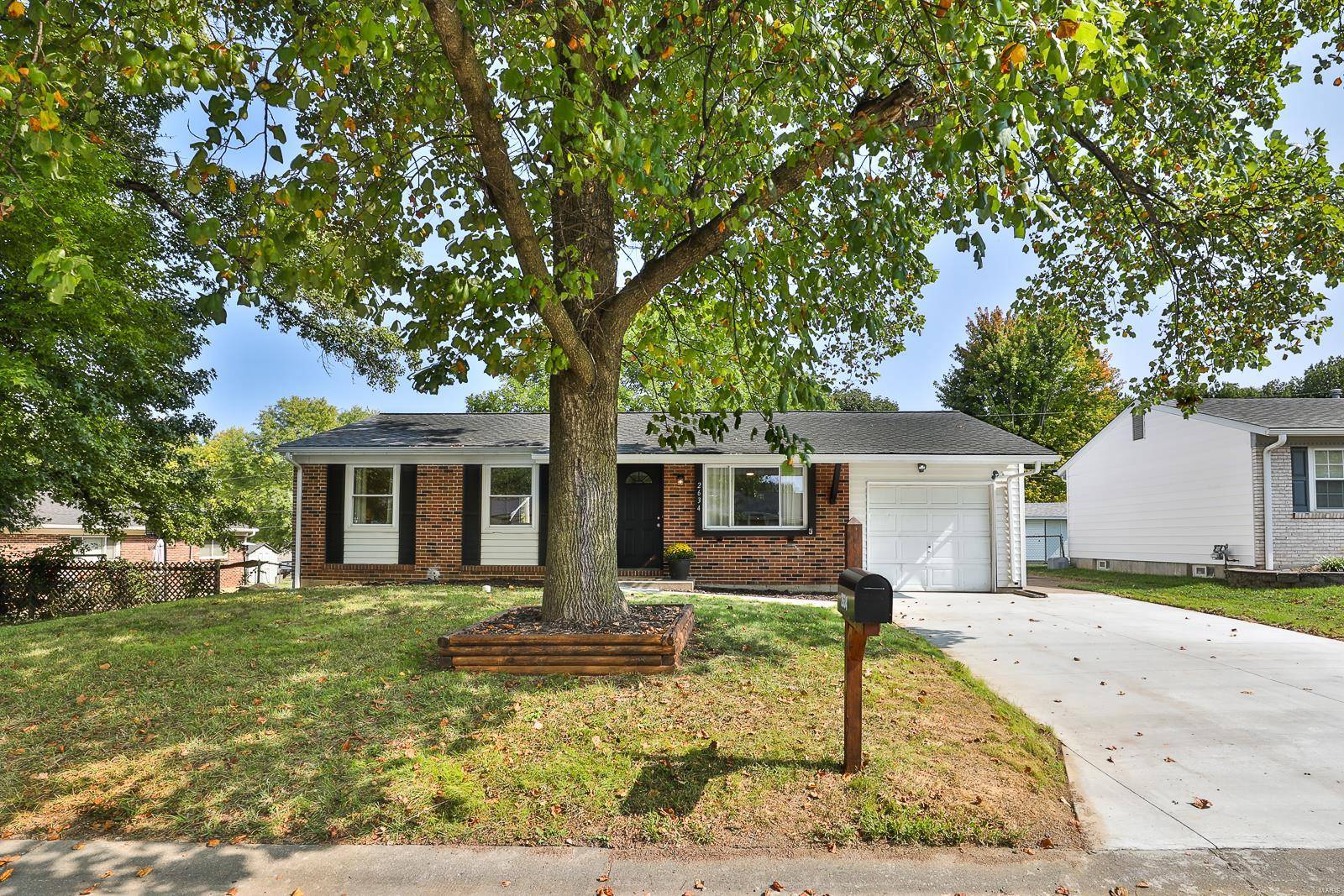 2634 Embleton LN, St Charles, MO 63301