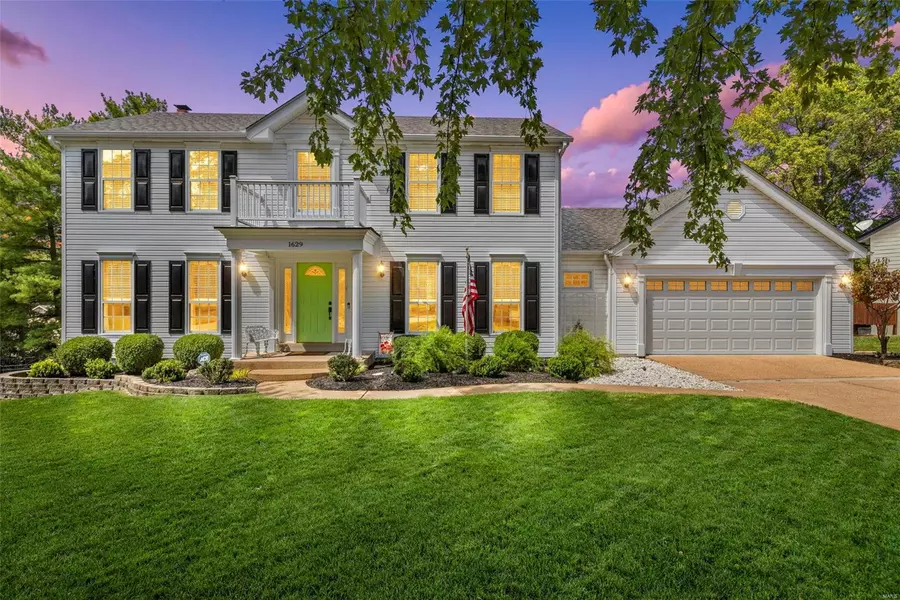 1629 W Field CT, Ellisville, MO 63011