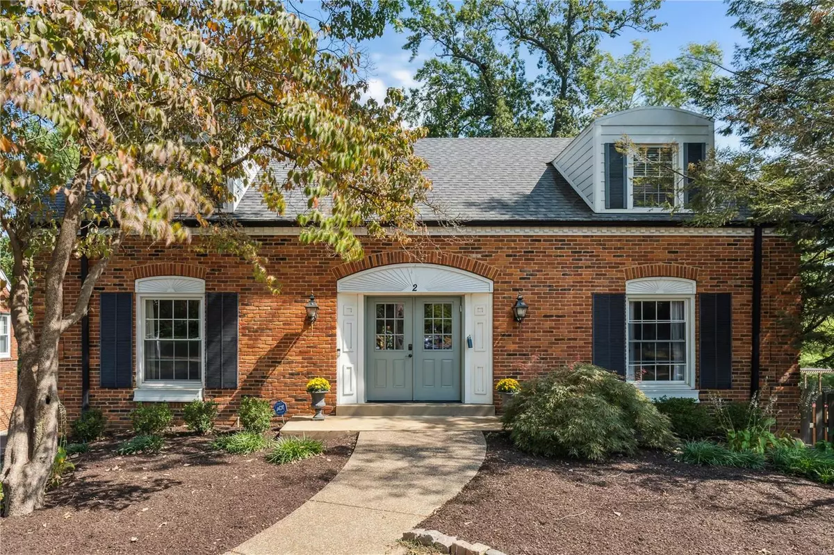 St Louis, MO 63132,2 Enfield RD