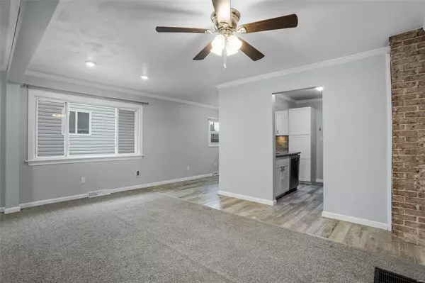 East Alton, IL 62024,227 Washington AVE