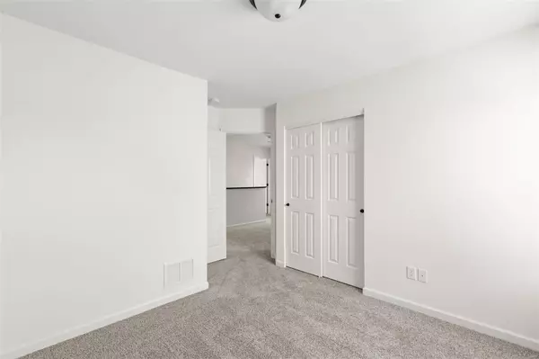 Fenton, MO 63026,305 Winding Bluffs CT