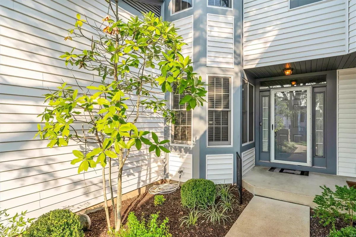 St Louis, MO 63146,1210 Misty Field LN