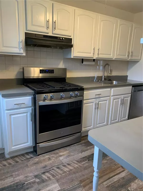 St Louis, MO 63123,7709 New Hampshire AVE