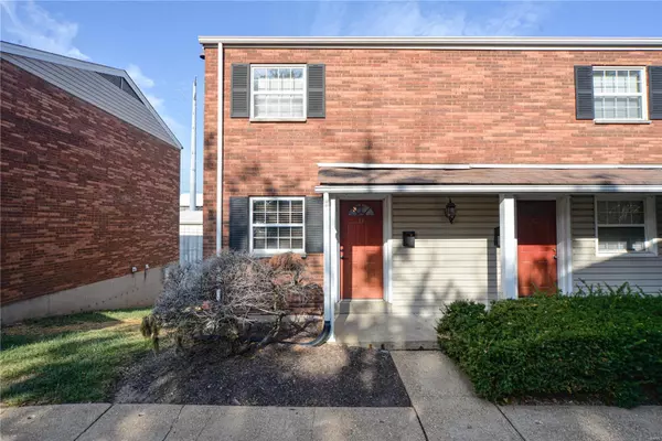 Maplewood, MO 63143,2711 Laclede Station RD #2711D