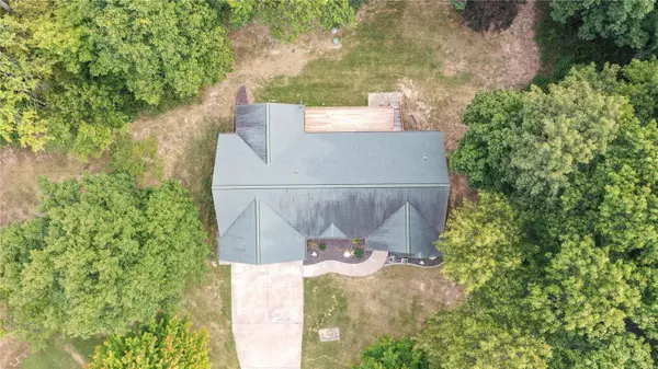 Grafton, IL 62037,639 Blue Heron LN