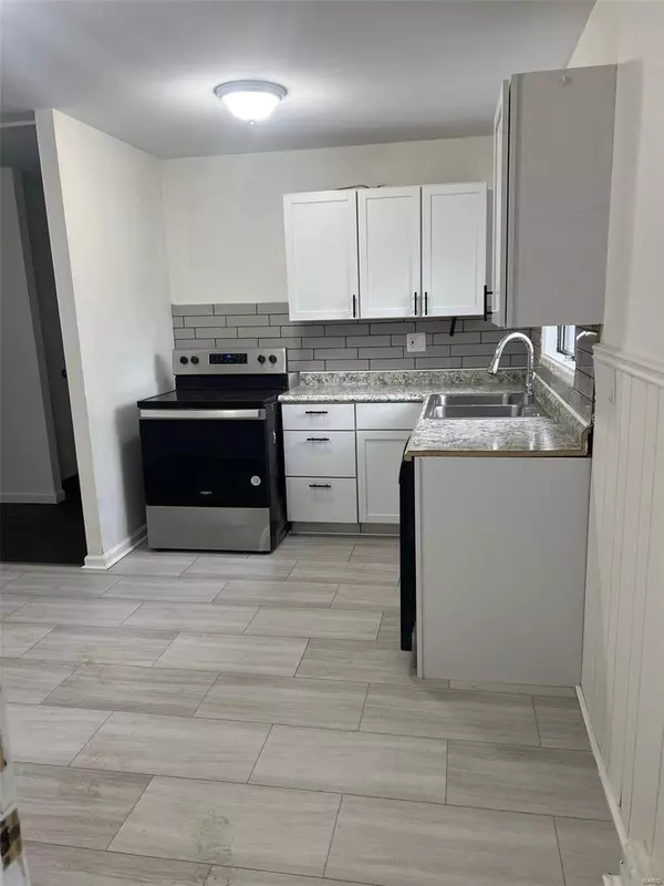 St Louis, MO 63138,1141 Scott AVE