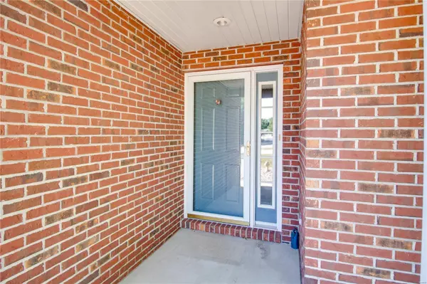 Godfrey, IL 62035,504 Fleming DR