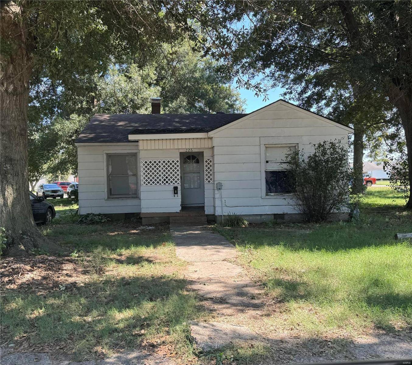 226 Williams,  Kennett,  MO 63857